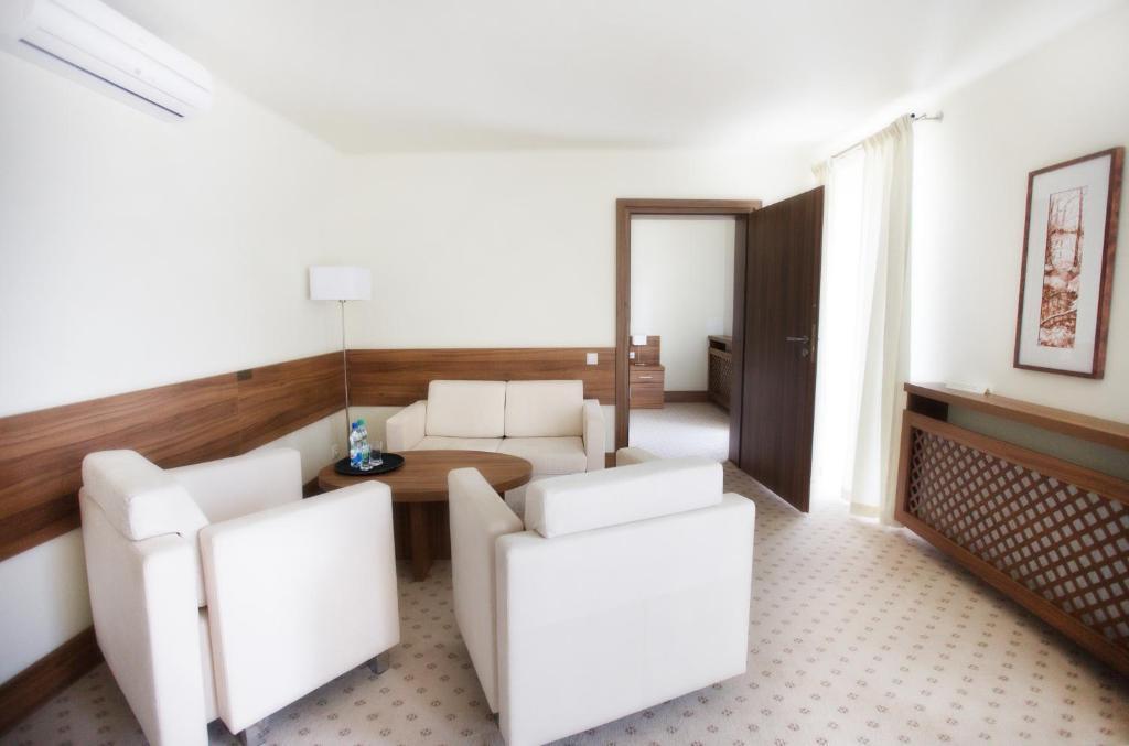 Hotel Termy Palacowe Nałęczów 客房 照片